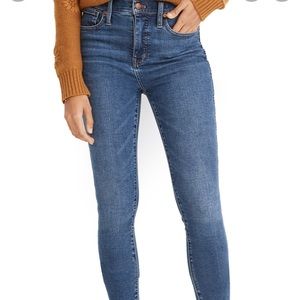 Madewell 10 inch high rise skinny jeans. Size 26. Stretchy.